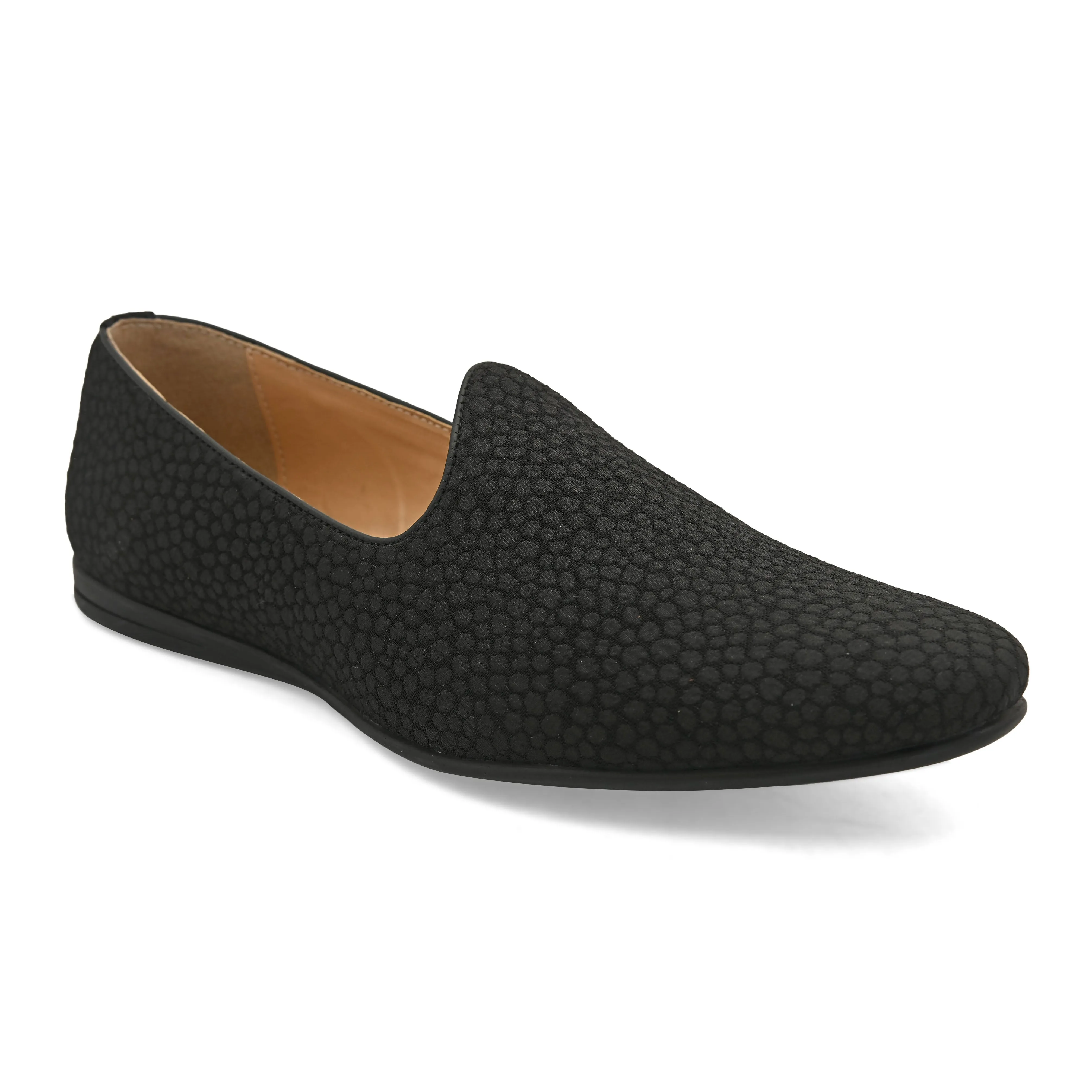 Vivid Black Textured Juttis